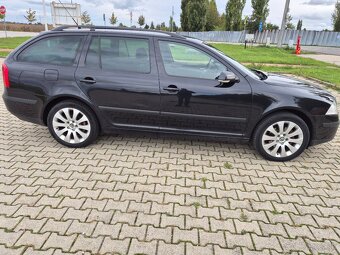 Predám Škoda Octavia Combi 2 Elegance 2.0 TDI 103kw M6 - 6
