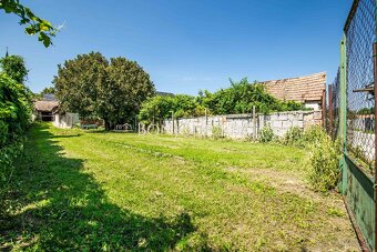 MALEBNÝ SEDLIACKY DOM V HORNÝCH OREŠANOCH S POZEMKOM 557m2 - 6