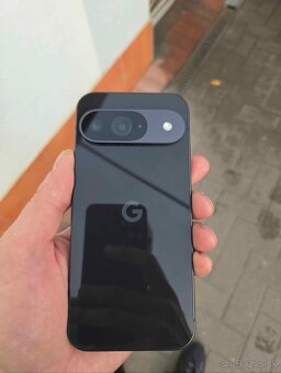 Google Pixel 9 - 6