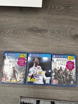 Playstation 4  500GB - 6