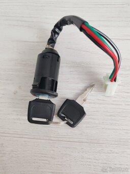 Spinacia skrinka - 6