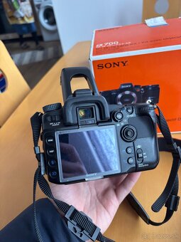 Sony Alpha A700 - 6
