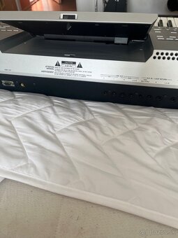 Yamaha Tyros 3 - 6