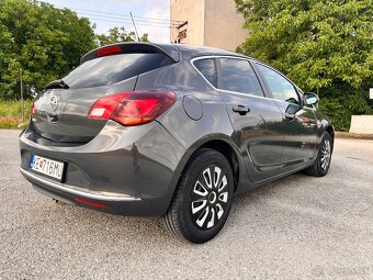 Opel Astra J 1.7 diesel - 6