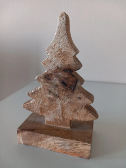 Dekorácia - drevený stromček, nový 13x8x5 cm - 6