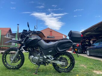 Suzuki XF 650 - 6