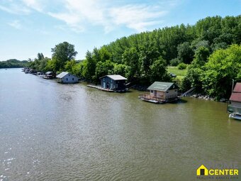 NA PREDAJ HOUSEBOAT NA BREHU RIEKY VÁH, KOMÁRNO - 6