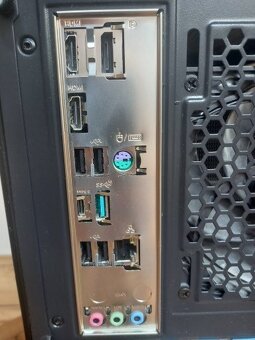 Herný / kancelársky počítač – i5, 16 GB RAM, RX 470, SSD 500 - 6