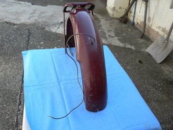 JAWA 250,350 Pérák originál nepoužitý blatník - 6