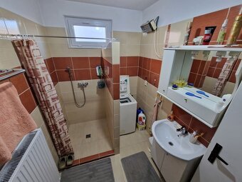 Predám veľký, pekný dom v tichej lokalite obce Sobotište - 6