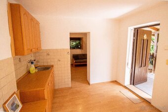 Víkendový domček a záhrada v Bratislave - 6