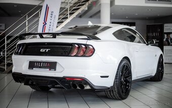 Ford Mustang 5.0 V8 GT - 6