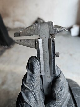 225/45 R19 Bridgestone - 6