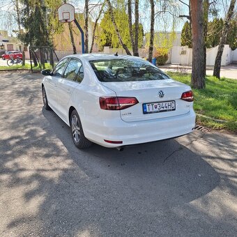Volkswagen Jetta - 6