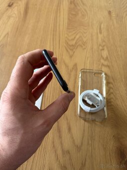 iPhone SE 2020 64 gb Black v záruke - 6