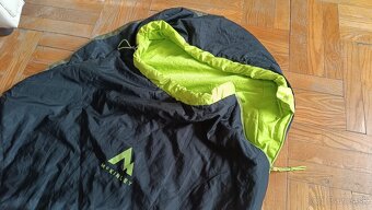 Spací vak McKinley Trekker R10 (syntetika) - 6