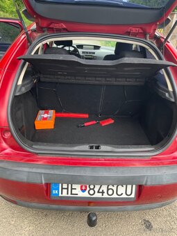 Citroën 1.4i, 65kw, benzín, červená metalíza - 6