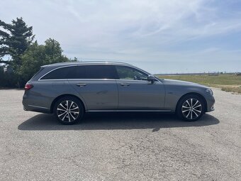 Mercedes-Benz E 300de 4MATIC Sedan–2021/Hybrid/Odpocet DPH - 6