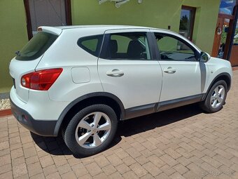 Nissan Qash Qai 1,6i benzín 4x2 pôvodný lak po servise - 6