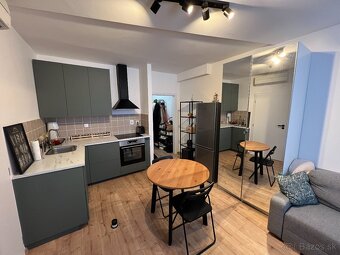 Prenájom 2 izb. byt v Centre BA, Zámocká ulica, Bratislava - 6