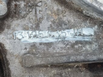 Opel Astra 1.7 CDTI - Držiak motora - 6