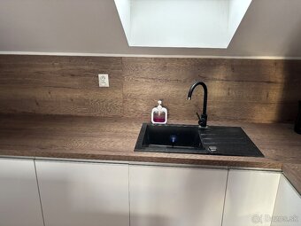 Kuchynská linka - 6