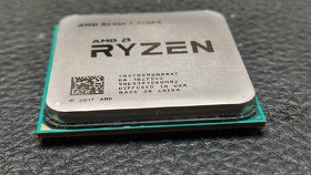 Predám procesor AMD Ryzen 7 2700X - 6