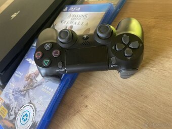 Playstation 4 PRO - 6