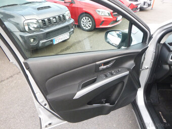 Suzuki Sx4 Scross 1,4T automat 2019 v záruke - 6