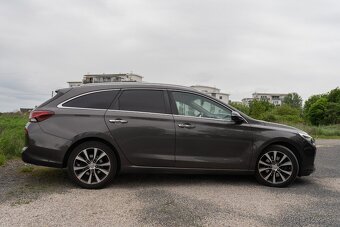 Hyundai i30, 1.6 CRDi, vysoká výbava Style, 100kw, Automat - 6