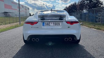 Jaguar F type R RWD - 6