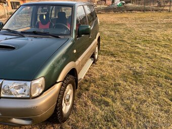 Rozpredám: Nissan Terrano II 2.7 Tdi, 4x4 manuál - 6