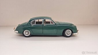 1:18 JAGUAR MARK II - 6