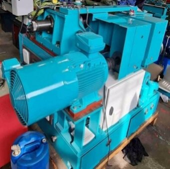 Závitová válcovačka UPW 25 po generální opravě 2025 - 6