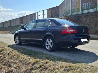Predám Škoda Superb 1.8T 4x4 sedan - 6