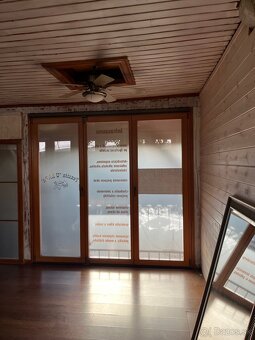 Prenájom priestrannej miestnosti v Penzióne U Krba – 28 m² - 6