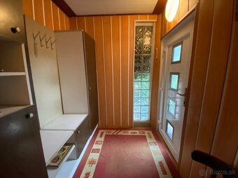 Trojizbový rodinný dom v širšom centre mesta Lučenec - 6