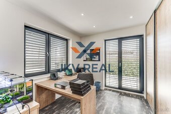 Moderný 5-izbový rodinný dom + bazén, altánok, záhrada | Veľ - 6