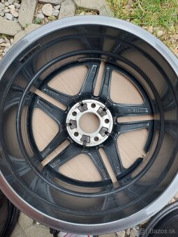 r18 nové 4ks AMG MERCEDES A B W177 W247 CLA C118 7,5J ET49 - 6