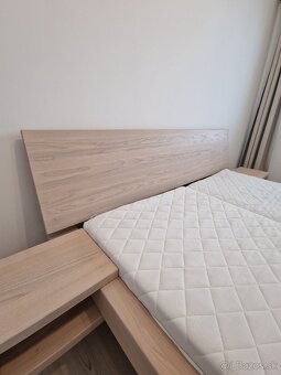 Masívna manželaká postel - 6