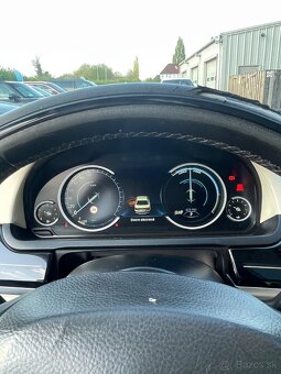 Predám BMW 740d 3.0 Twinturbo 4x4 230 kW v ciernej perle - 6