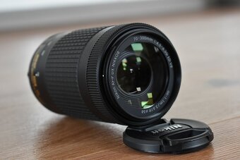 Nikkor 70 - 300 AF-P s VR stabil. - tele zoom objektiv nikon - 6