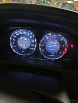 Predám Volvo XC60 r.v. 2010, päť valec, diesel, 120KW - 6