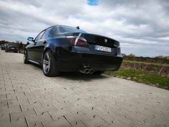 BMW E60 550i, manuál 2006 - 6