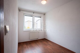 TUreality ponúka na predaj 2 izbový byt v staršej... - 6
