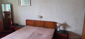 Spálňová zostava, postel,skrine,stolíky,zrkadlo - 6