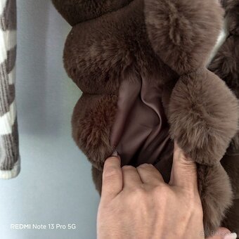 Kožušinková vesta-m,l - 6