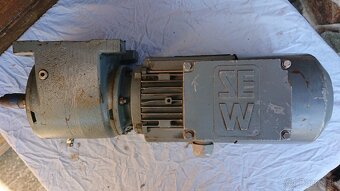 Predám motor s prevodovkou - 6