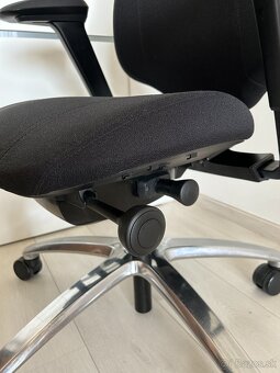 Kancelárska ergonomická stolička RH Mereo 220 - 6