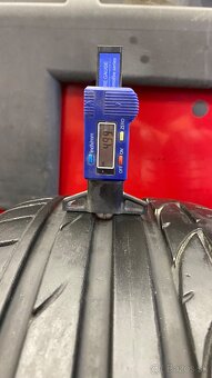 BRIDGESTONE - 225/45 R18 - 6